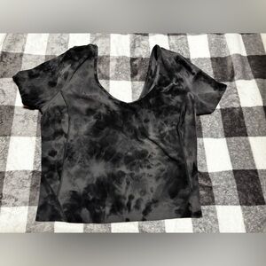 Lululemon Wunder Under SmoothCover Square-Neck T-Short